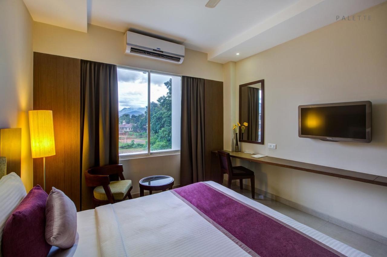 Jk Residency Kelakam Hotel Exterior photo