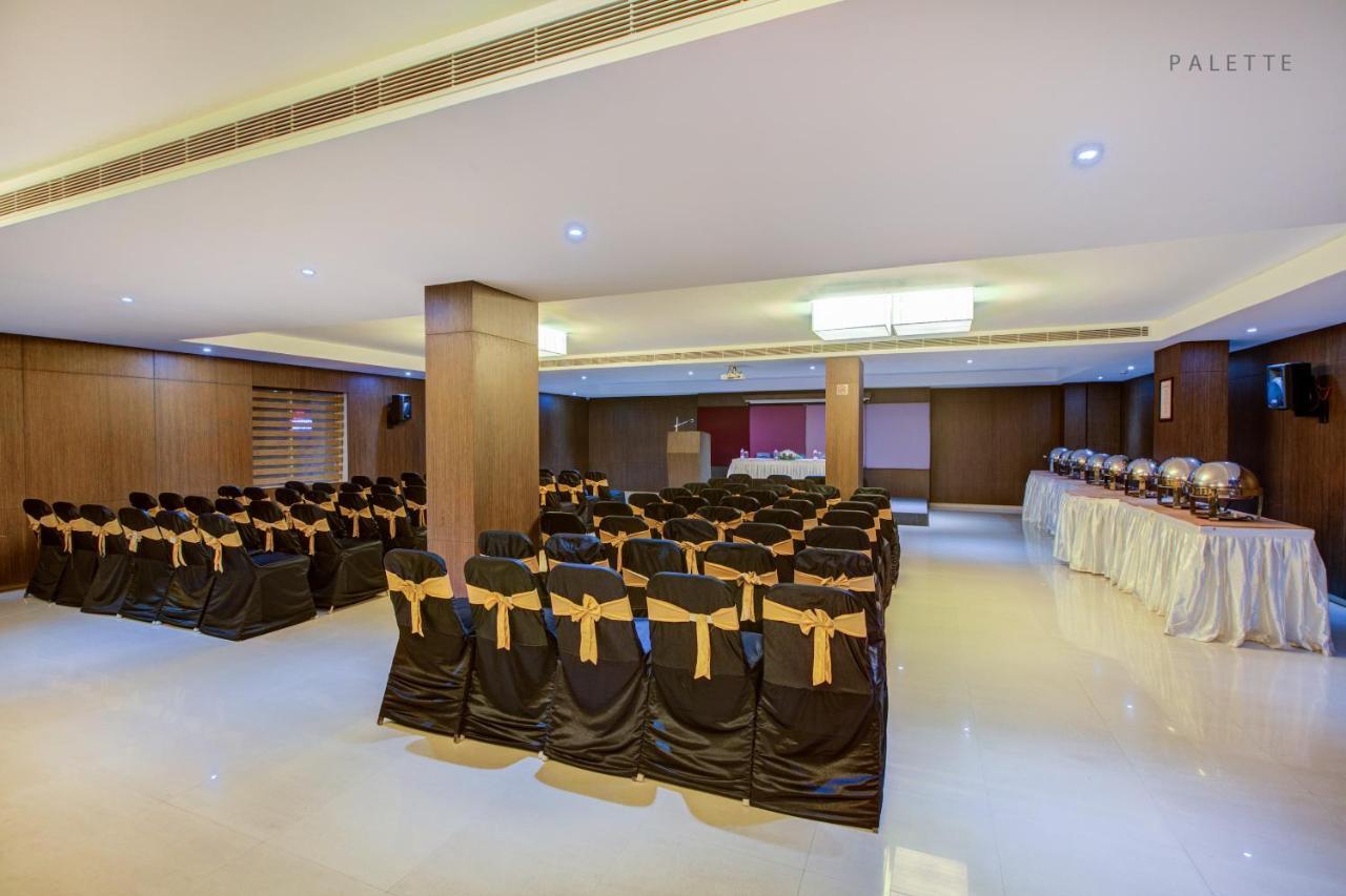 Jk Residency Kelakam Hotel Exterior photo