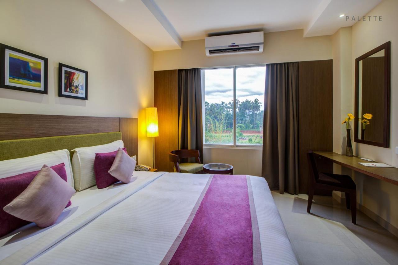 Jk Residency Kelakam Hotel Exterior photo