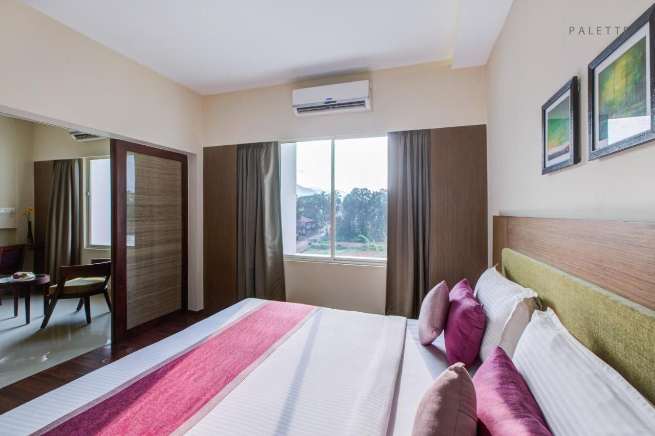 Jk Residency Kelakam Hotel Exterior photo